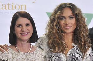 Jennifer Lopez donates medical equipment to a childrens hospital in Panama