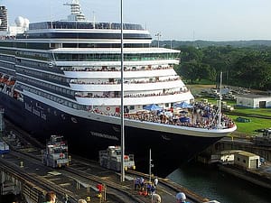 Giant cruise ship passes through the Panama Canal